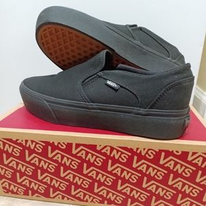 BRAND NEW.. Black Slip-On platform Vans, size 9.5W/8M
